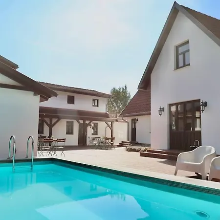 Vilm Mecklenburg Pool Alte Schule Barlin *